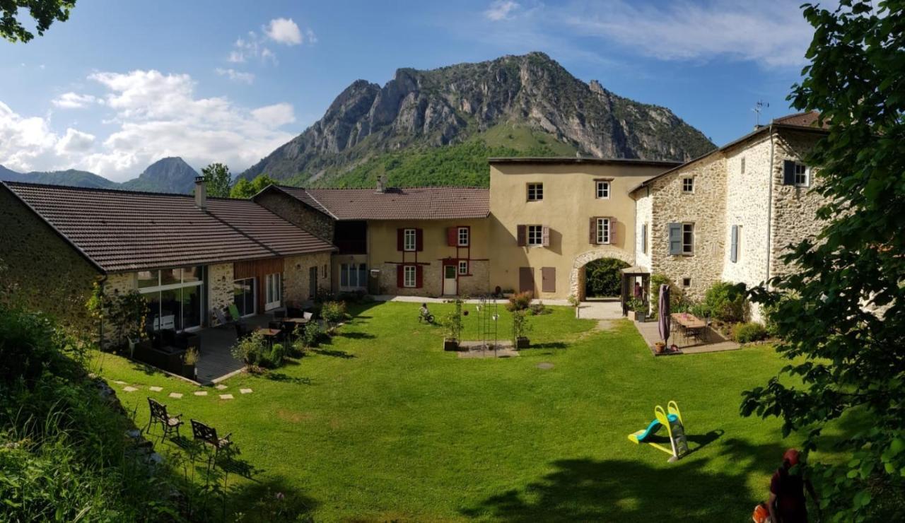 Maison D'Hotes Du Domaine Fournie Tarascon-sur-Ariège Exteriér fotografie